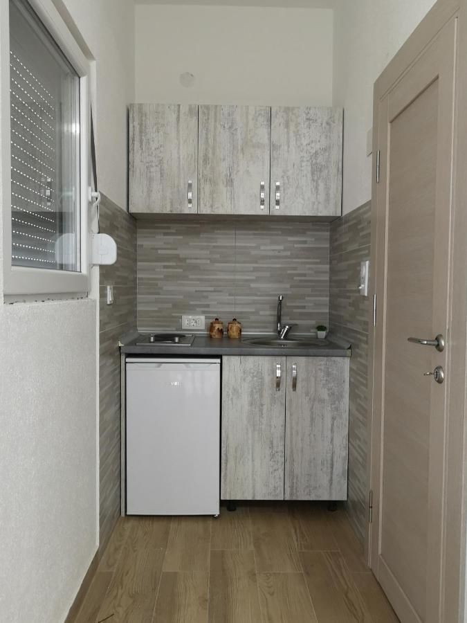 Гостевой дом Spasic Apartments Сутоморе